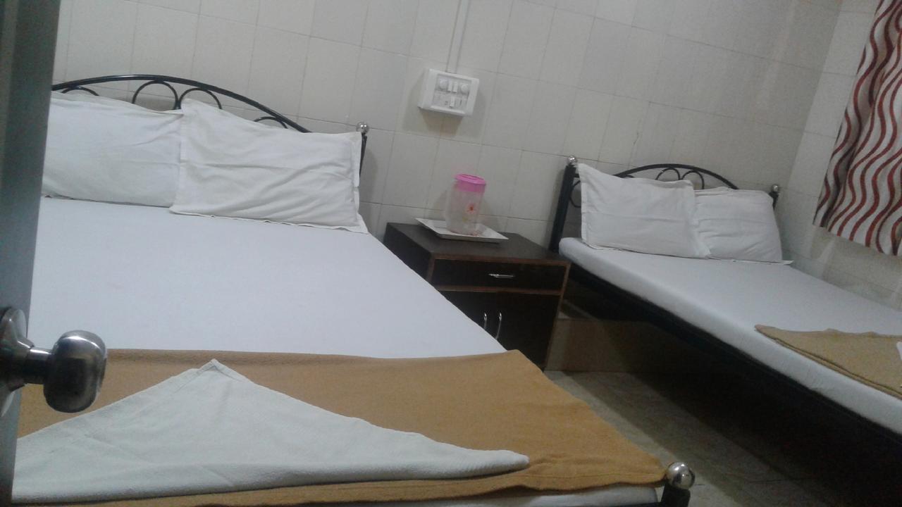 מומביי Hotel Central Inn מראה חיצוני תמונה